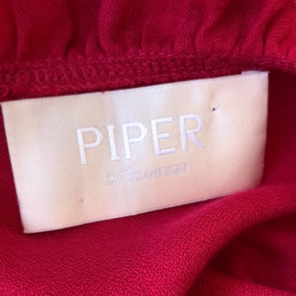 PIPER By Townsen Embroidered Ruffle Top! - Picture 13 of 13